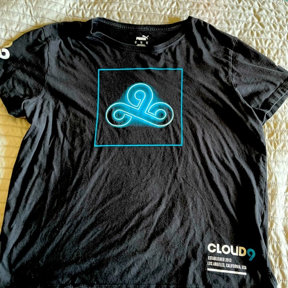 Puma Cloud 9 Womens T Shirt Gently Used - Picture 5 of 6